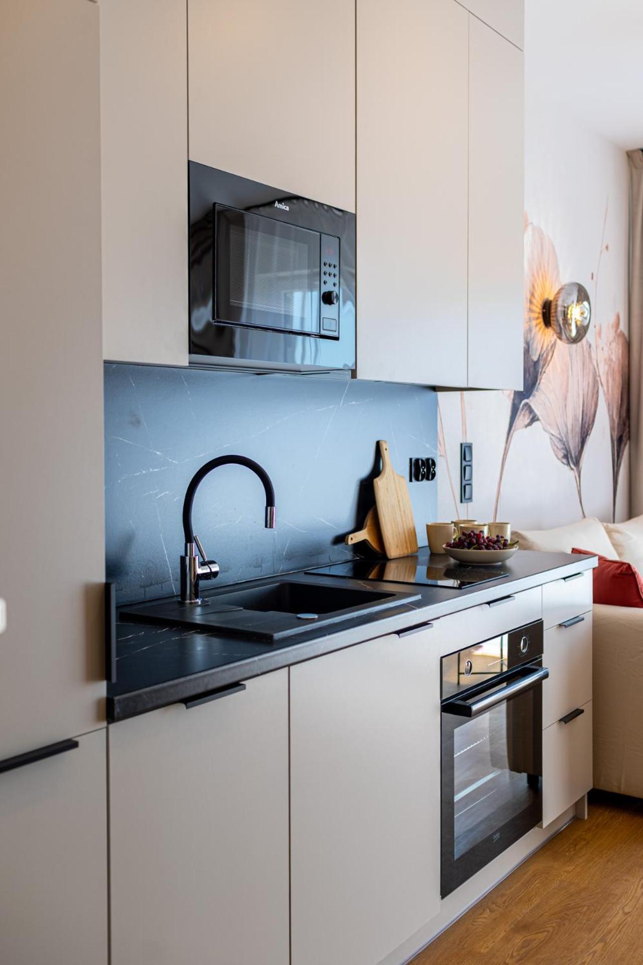 Rentplanet - Dmowskiego Apartament *