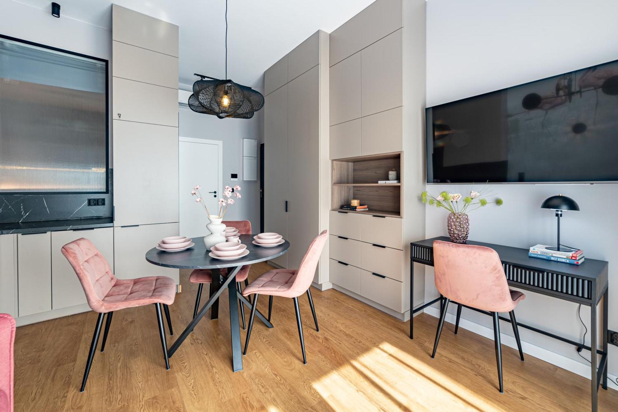 Rentplanet - Dmowskiego * Wrocław