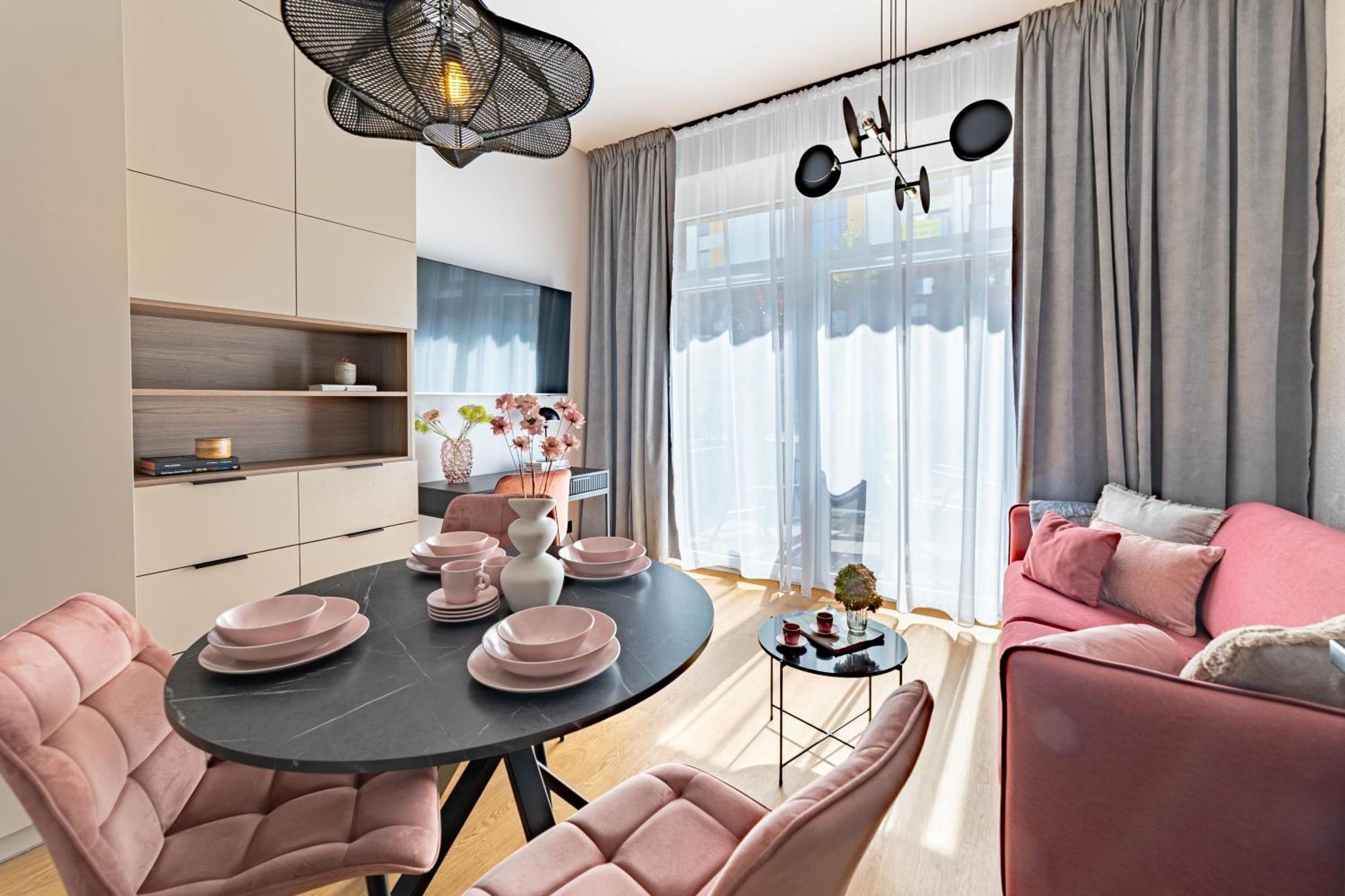 Rentplanet - Dmowskiego Leilighet *